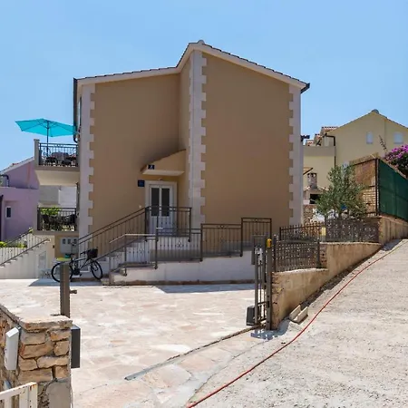 Listes Hébergement de vacances Milna (Brac)