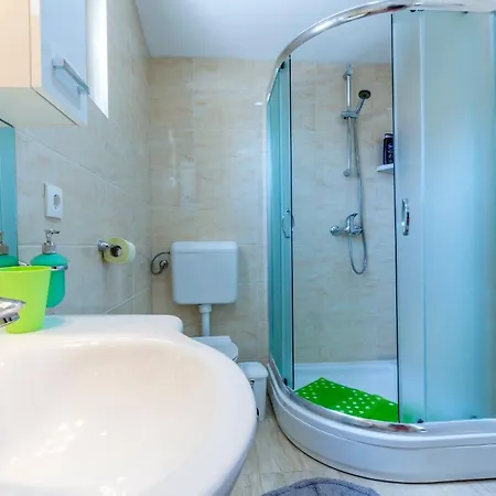 Holiday home Listes