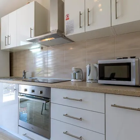 Holiday home Listes
