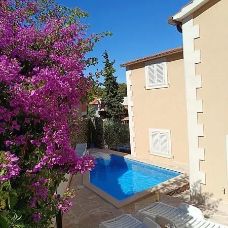 Tatil Evi Listes