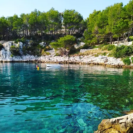 Listes * Milna (Brac)