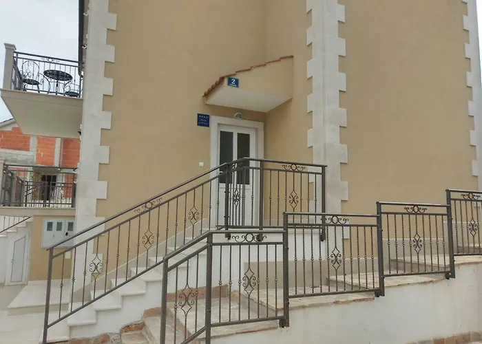 بيت للعطل Listes ميلنا